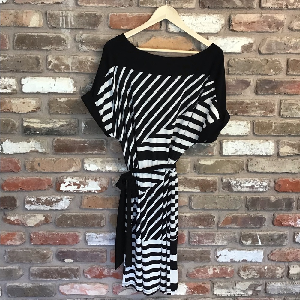 $15 SALE TIANA B. Striped Black White Dress